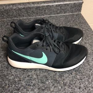 Men's nikes